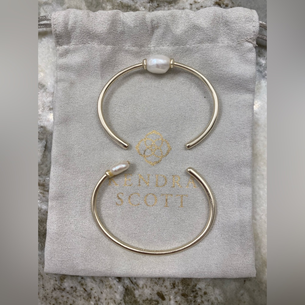Kendra Scott Gold Bracelet with Pearl Accent